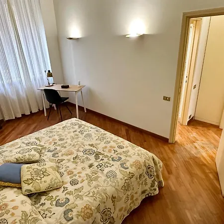 Washington Apartment *